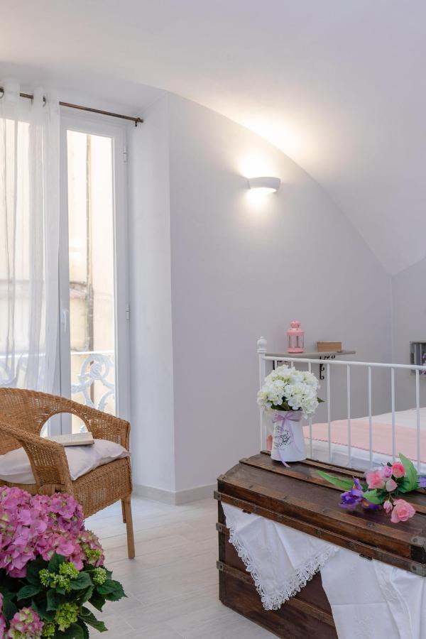 La Casa Di Aneti Lejlighed Dolceacqua Eksteriør billede